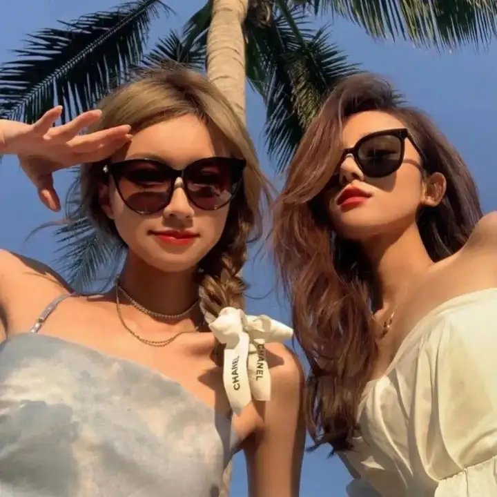 欢迎你到阿尔村海报